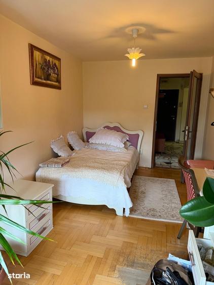 Apartament cu 4 camere decomandat, mobilat în Tomis I