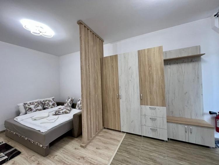 Garsonieră decomandată, mobilată în Vălenii de Munte