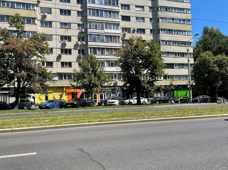 Spațiu comercial, de 99 mp, în Pantelimon