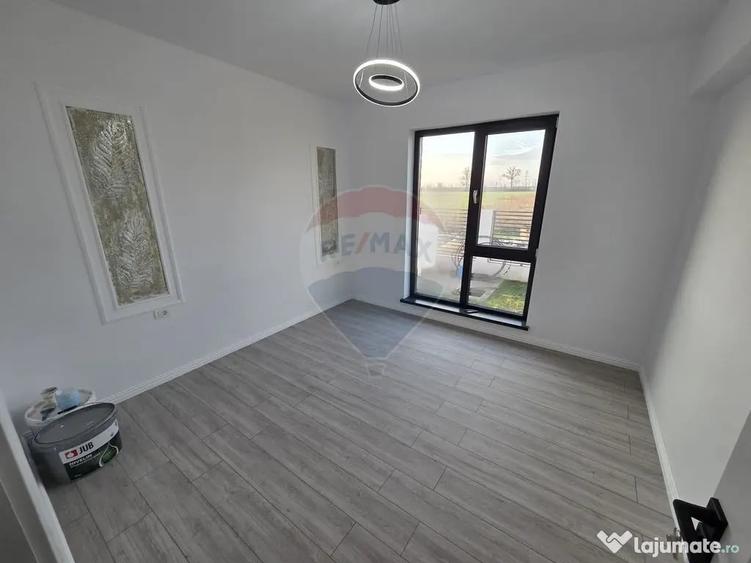 Casă cu 4 camere cu Teren 310 Mp în Vânători