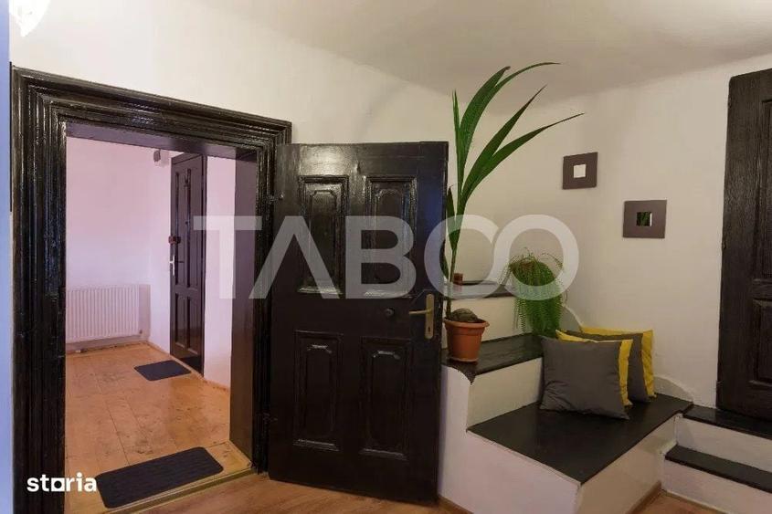 Apartament cu 3 camere decomandat în Orașul de Jos