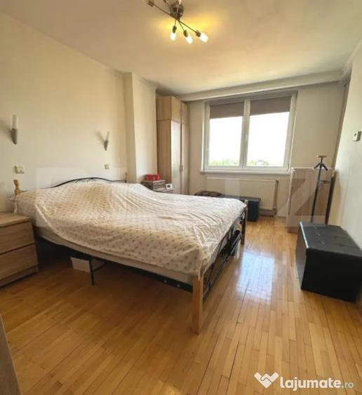 Apartament cu 3 camere decomandat, mobilat în 7 Noiembrie