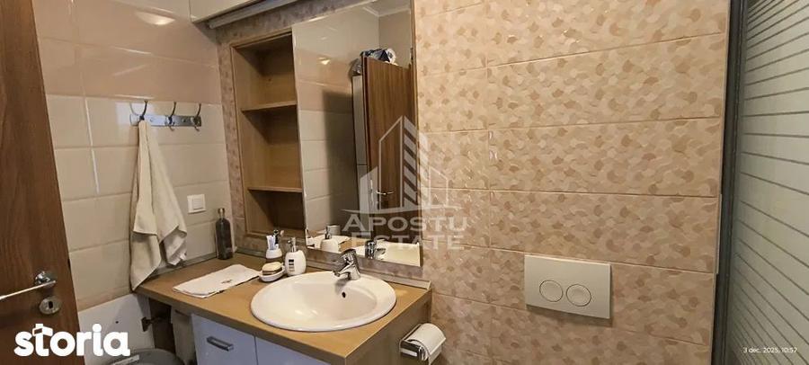 Apartament cu 3 camere, mobilat în Girocului