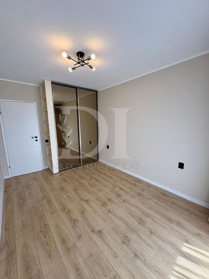 Apartament cu 3 camere semidecomandat, mobilat în Florești
