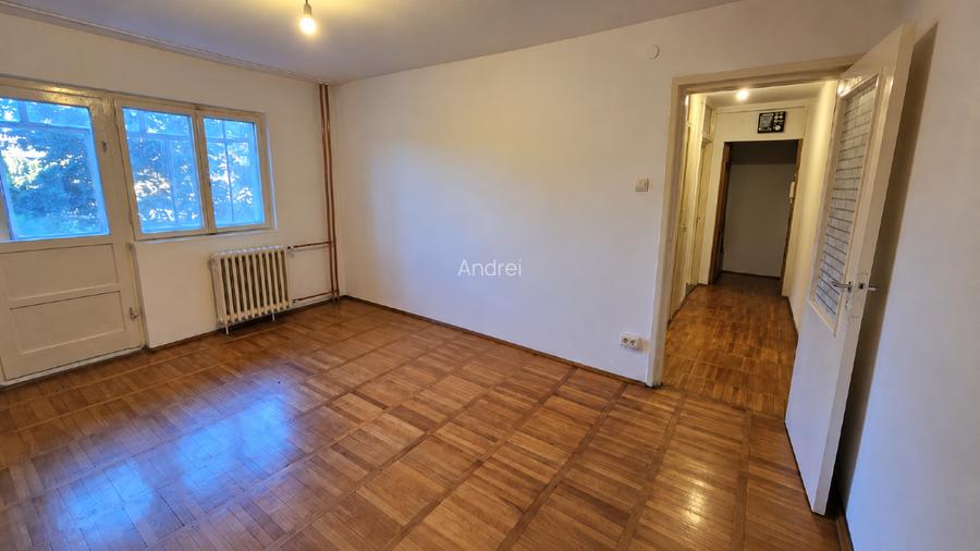 1 camera, in Complex Studentesc, etaj 1, confort 1 decomandat, coloana gaz