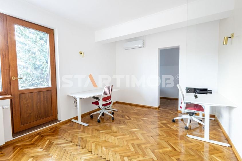 Birou, de 500 mp, în Central