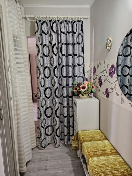 Apartament cu 2 camere semidecomandat în Micro 19