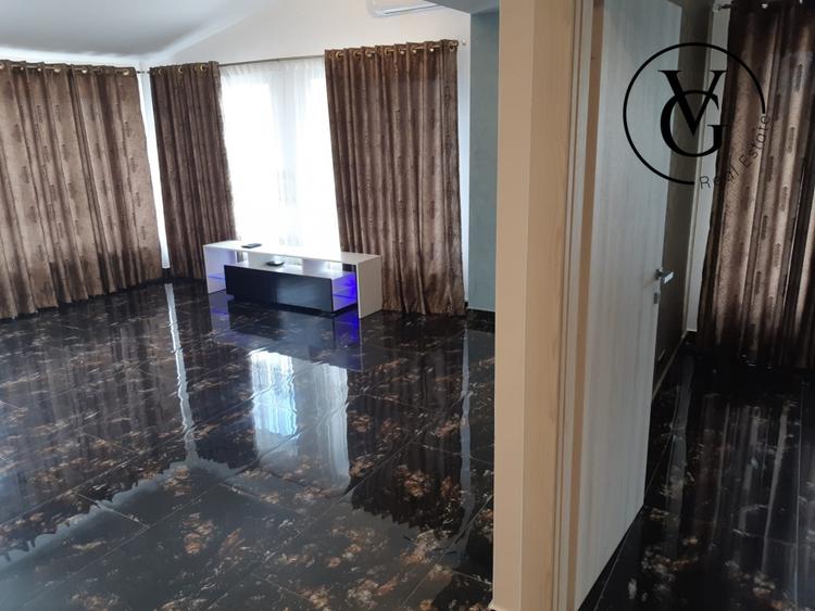 Duplex cu 11 camere cu Canalizare în Floreasca