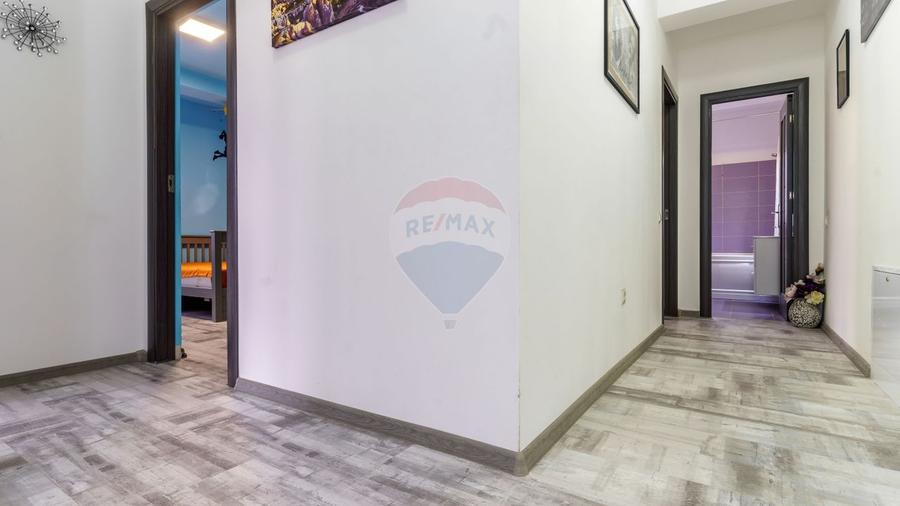 Duplex cu 4 camere cu Teren 123 Mp în Florești