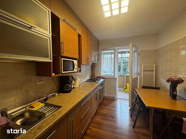 Apartament cu 3 camere decomandat în Banat