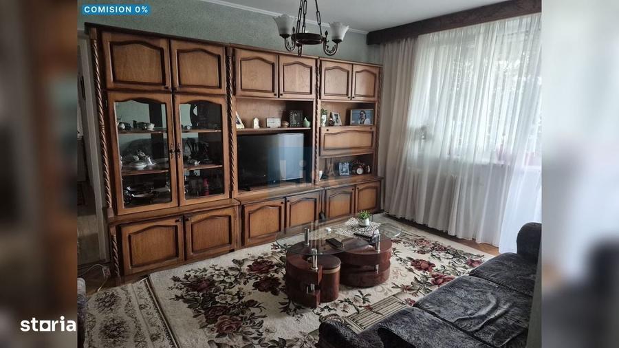 Apartament cu 4 camere decomandat în 23 August