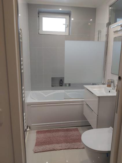 Apartament cu 2 camere decomandat în City Park Mall