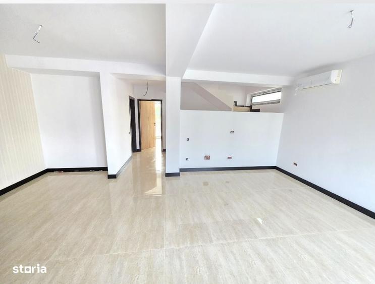 Casă cu 4 camere cu Teren 500 Mp în Central