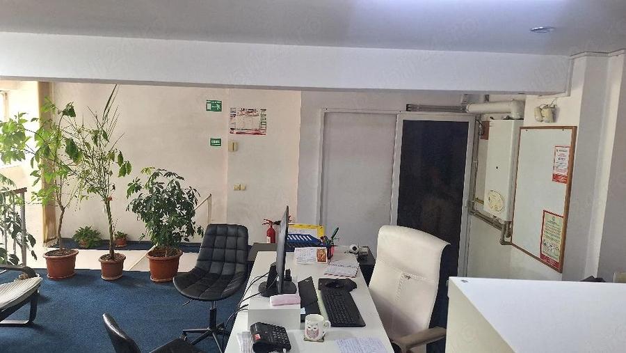 Spațiu comercial, de 30 mp, în Ultracentral
