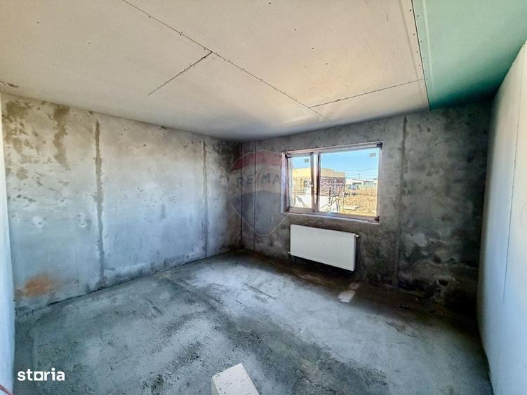 Casă cu 4 camere în Câmpineanca