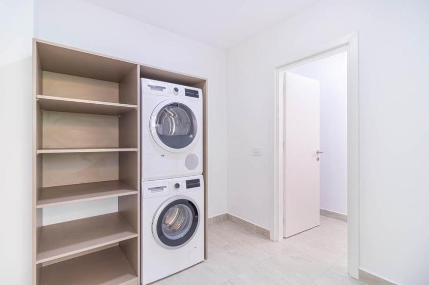 Casă cu 4 camere cu Piscina în Pipera
