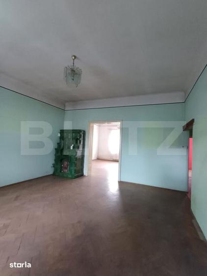 Casă cu 6 camere cu Teren 715 Mp în Turda