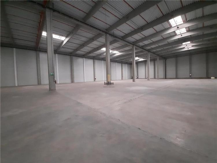 Spațiu industrial, de 2,100 mp, în Nord
