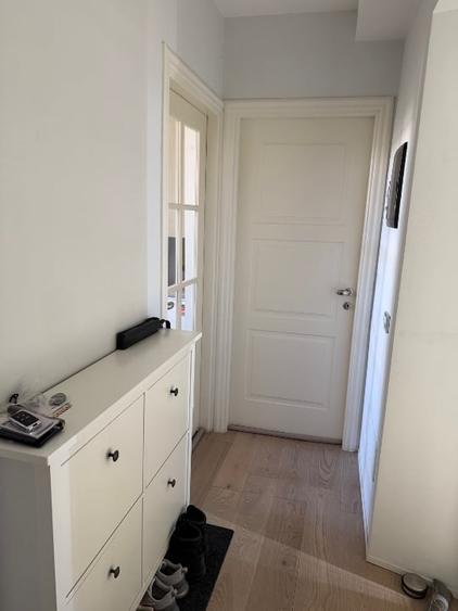 Apartament cu 3 camere decomandat, mobilat în Victoriei