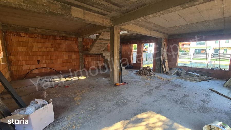 Casă cu 4 camere cu Teren 460 Mp în Curtea de Argeș