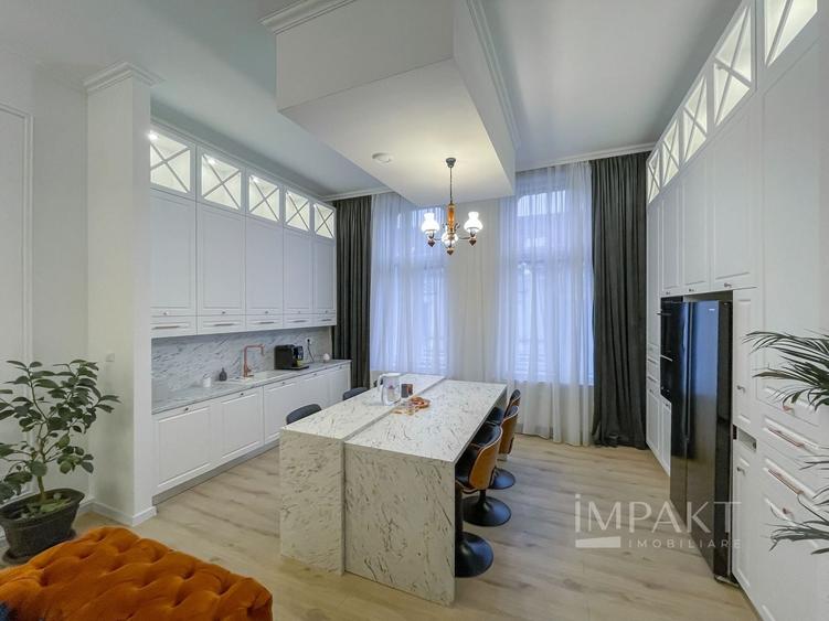 Apartament cu 3 camere decomandat, mobilat în Ultracentral