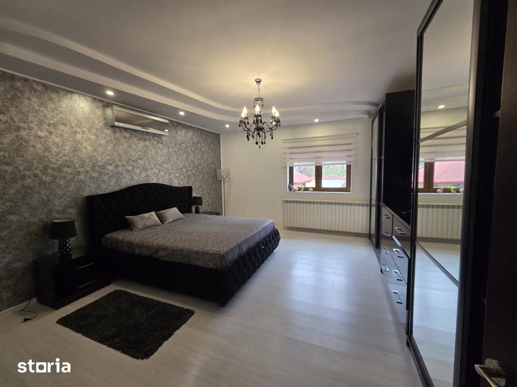 Casă cu 8 camere cu Teren 483 Mp în Țiglina 3