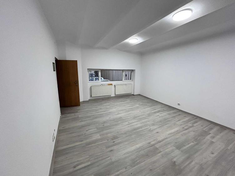 Spațiu comercial, de 130 mp, în Eminescu