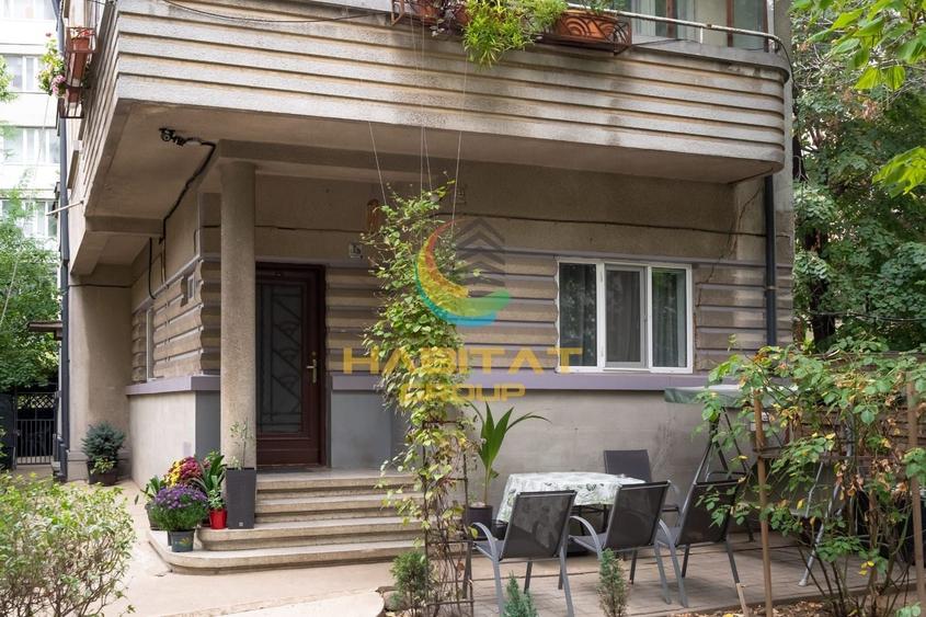 Casă individuală cu 8 camere cu Canalizare în Iancului
