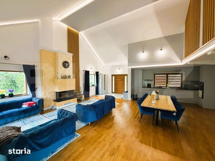 Casă cu 5 camere cu Teren 3000 Mp în Mălini