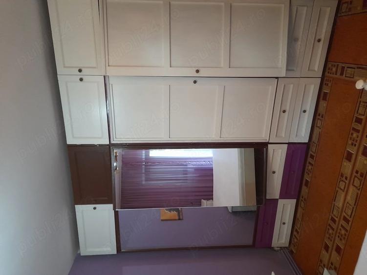 Apartament cu 3 camere decomandat în Spitalul Județean