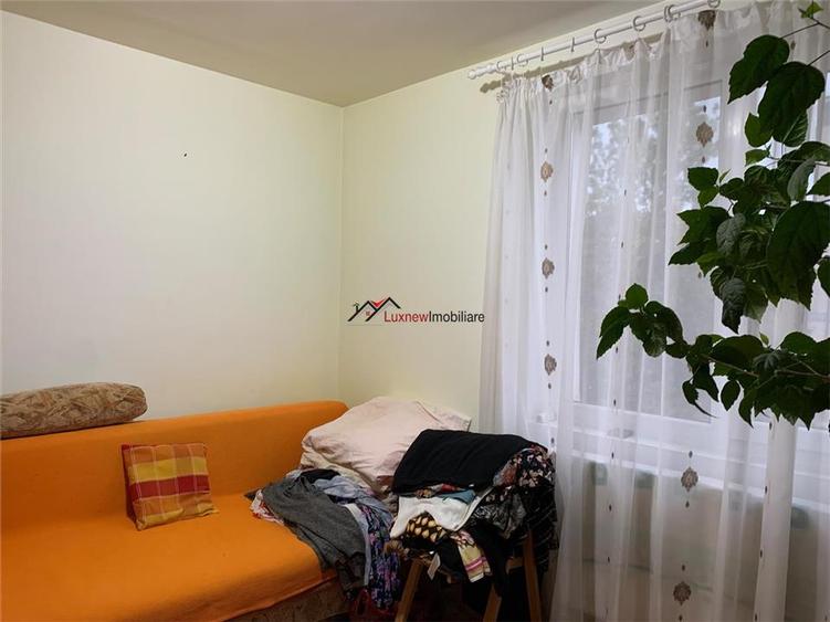 Apartament cu 2 camere semidecomandat, mobilat în Nord-Est