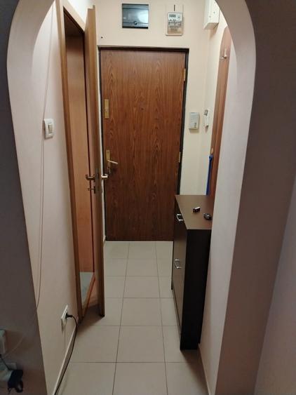Apartament cu 2 camere nedecomandat în Intim