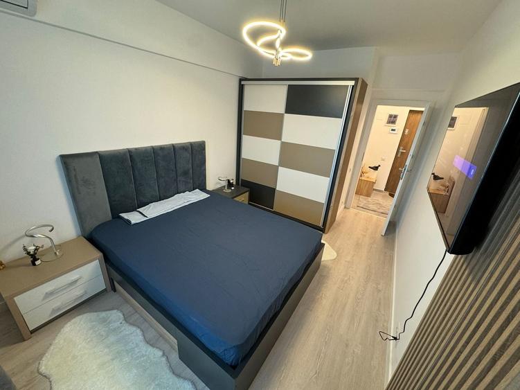 Apartament cu 2 camere semidecomandat, mobilat în Parcul Carol