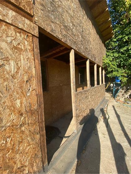 Casă cu 3 camere cu Teren 1600 Mp în Bujoreni