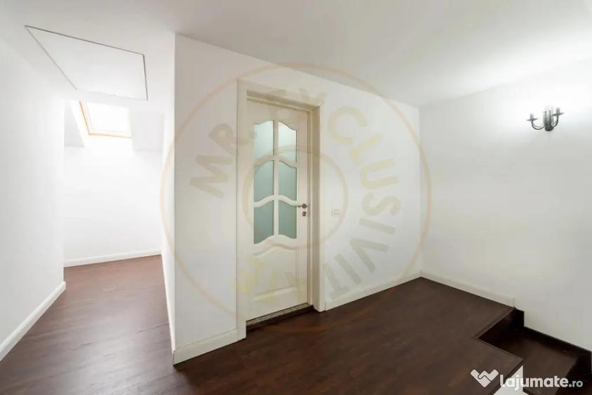 Casă cu 3 camere cu Teren 477 Mp în Bradu
