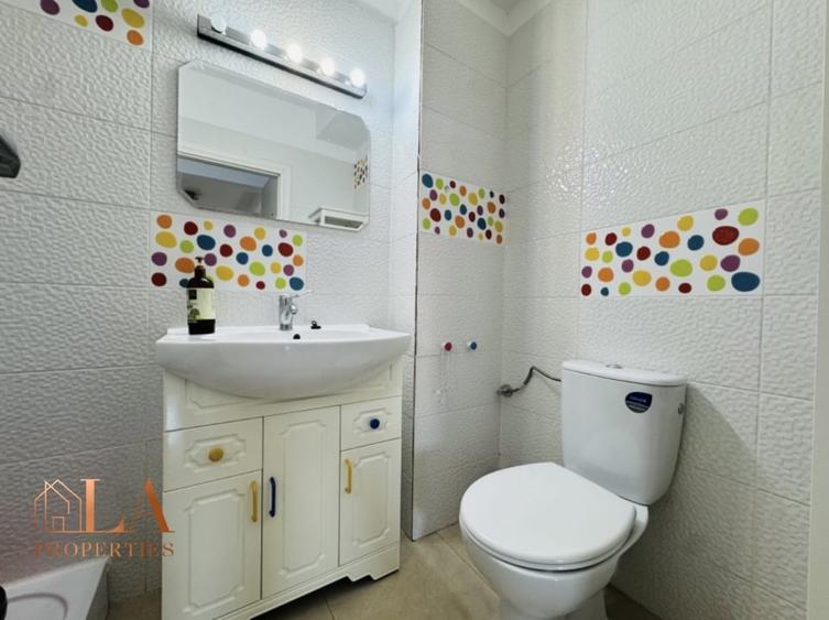 Apartament cu 3 camere semidecomandat în Chiajna