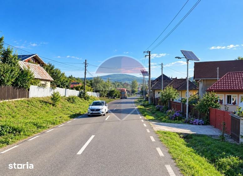 Teren de 2387 mp, în CFR