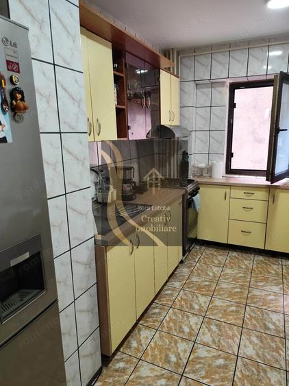 Apartament cu 4 camere decomandat în Morarilor