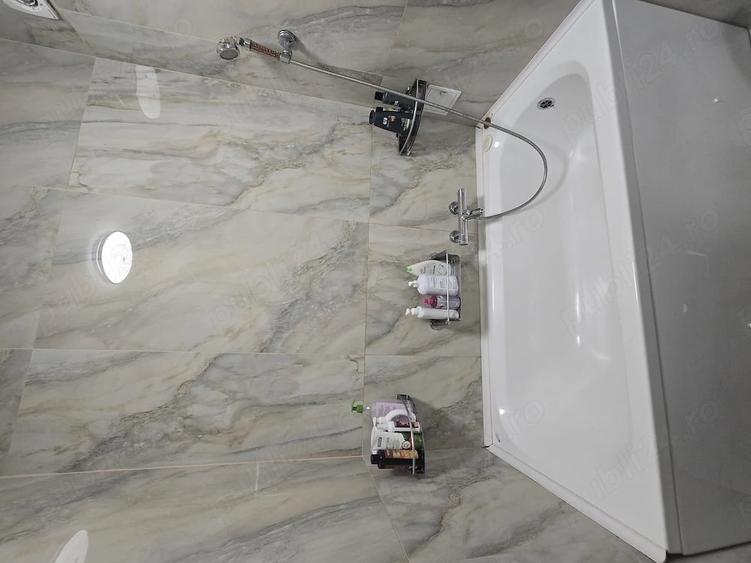 Apartament cu 3 camere decomandat în Sântandrei