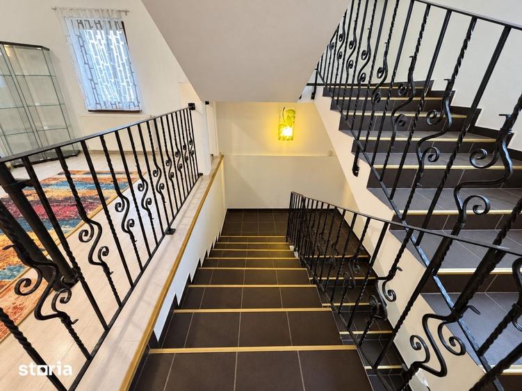 Casă cu 6 camere cu Teren 1538 Mp în Dănești