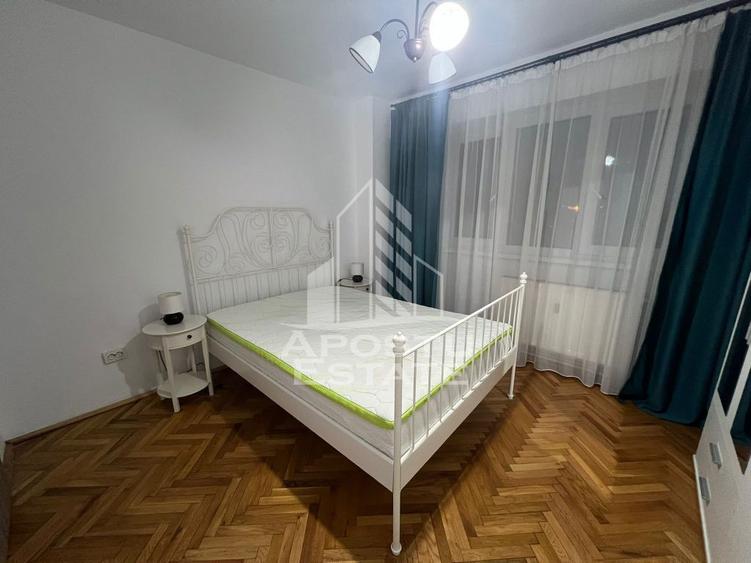 Apartament cu 2 camere semidecomandat, mobilat în Dacia