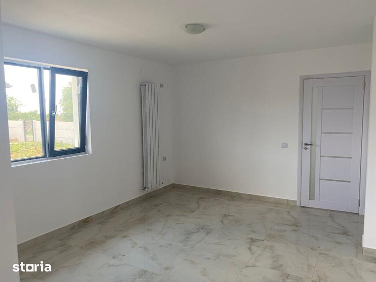 Casă cu 3 camere cu Teren 550 Mp în Central