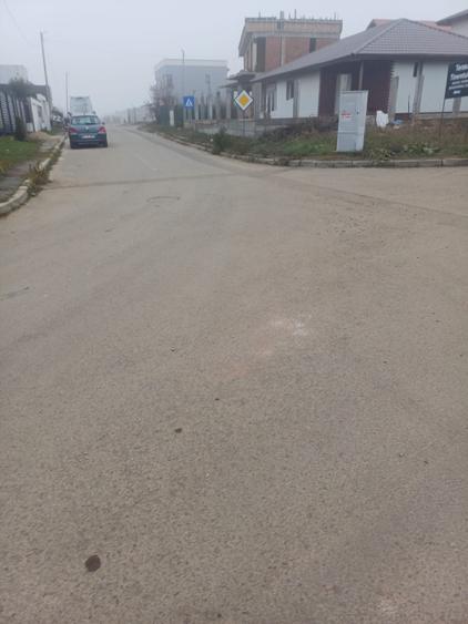Teren construcție, în Tunari