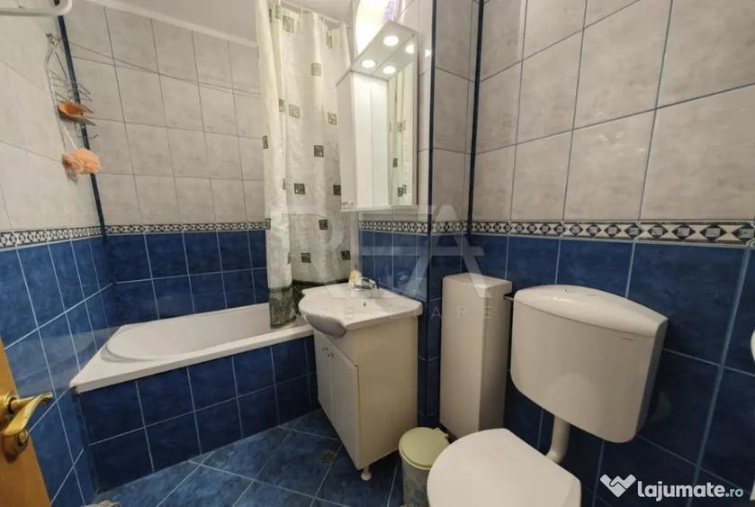 Apartament cu 3 camere decomandat în Uverturii