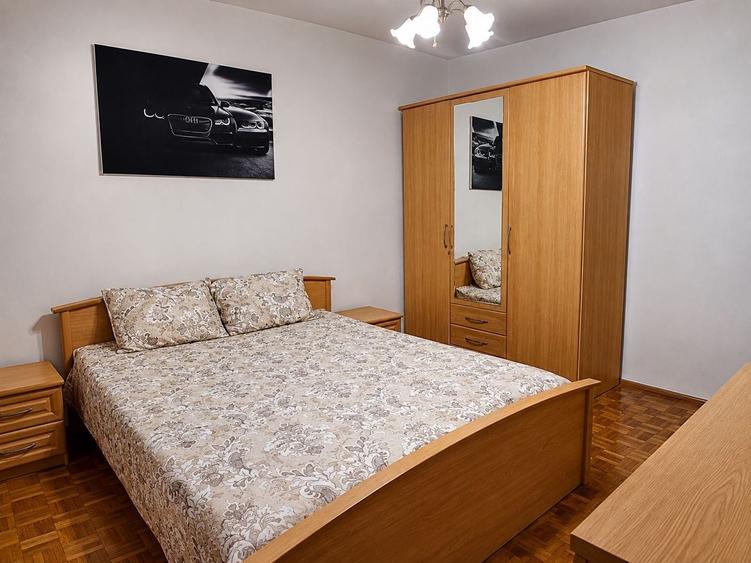 Apartament cu 2 camere semidecomandat, mobilat în Central