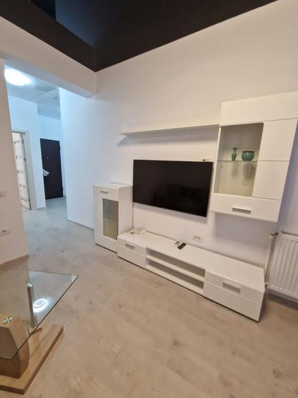 Apartament cu 2 camere decomandat în Palazu Mare