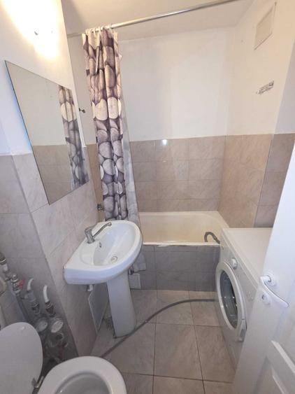 Apartament cu 2 camere decomandat în Rogerius