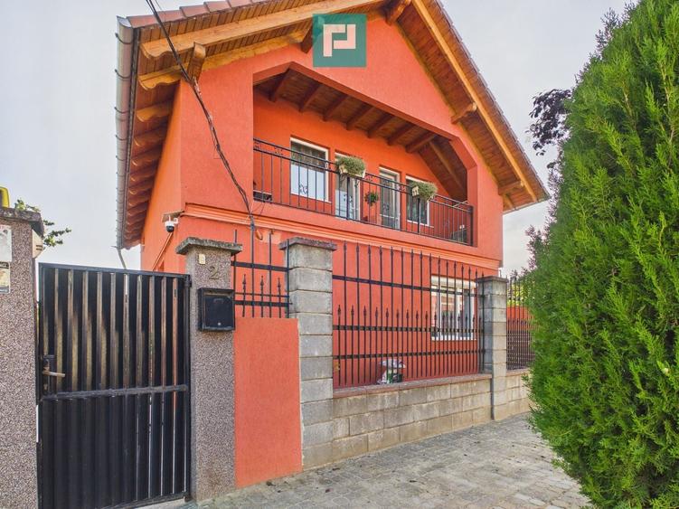Casă individuală cu 4 camere cu Canalizare în Vladimirescu