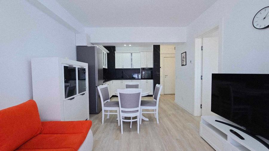 Apartament cu 2 camere nedecomandat în Nufărul
