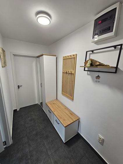 Apartament cu 2 camere semidecomandat în Micro 11